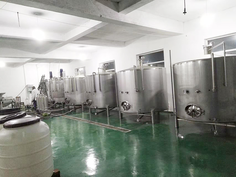 16458581777863.jpg 櫻桃酒設備.jpg